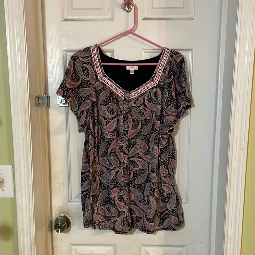 Secret Treasures Brown and Pink Fitted Short Sleeve Blouse